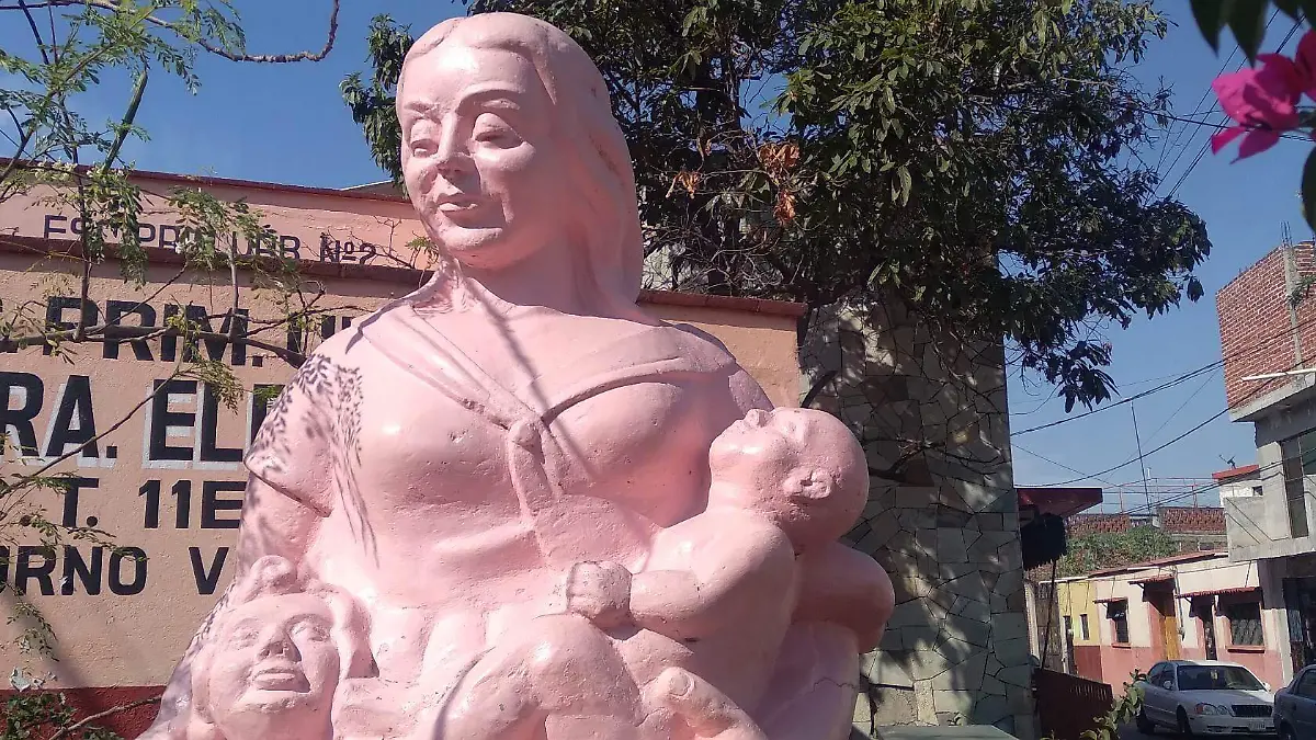 monumento a la madre 2